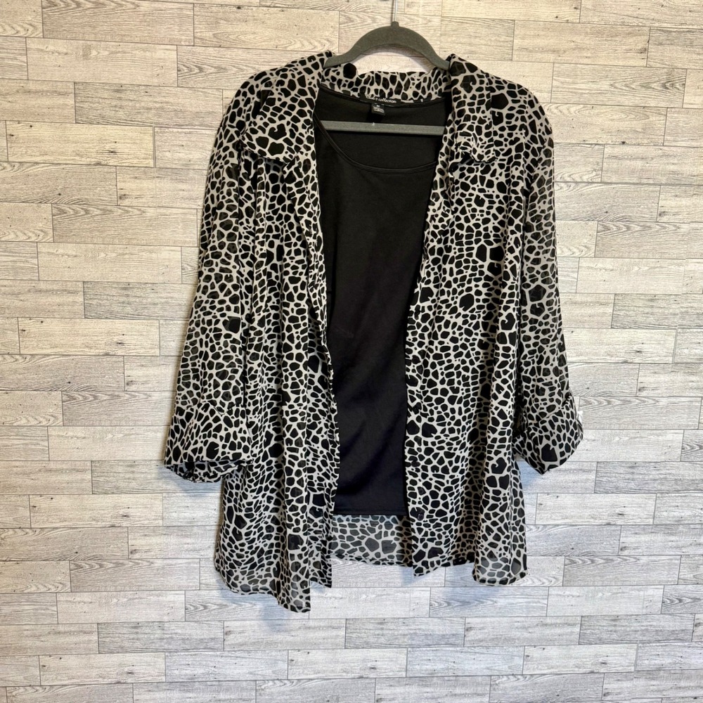 Club Z Womens Sz-3X Black White Animal Print Sheer 2 Piece Top Blouse & Top